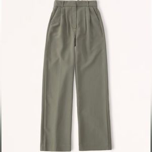 A&F Sloane Tailored Pants in olive NWOT size 31, sold out